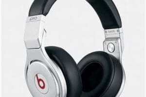 Costco: audífonos Beats Pro negros y blancos a $3,999