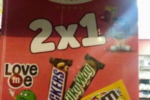 Oxxo: 2×1 en chocolates m&m, snickers y milkyway